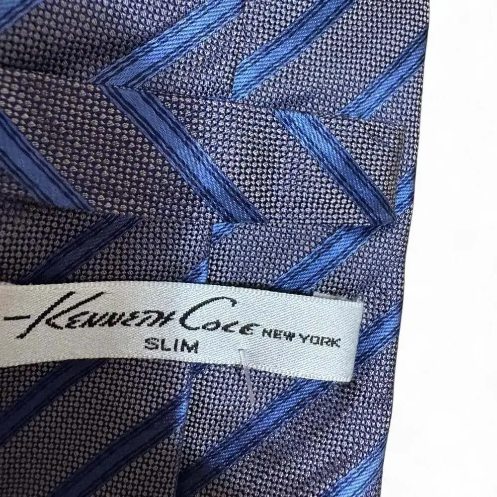 Kenneth Cole this kenneth